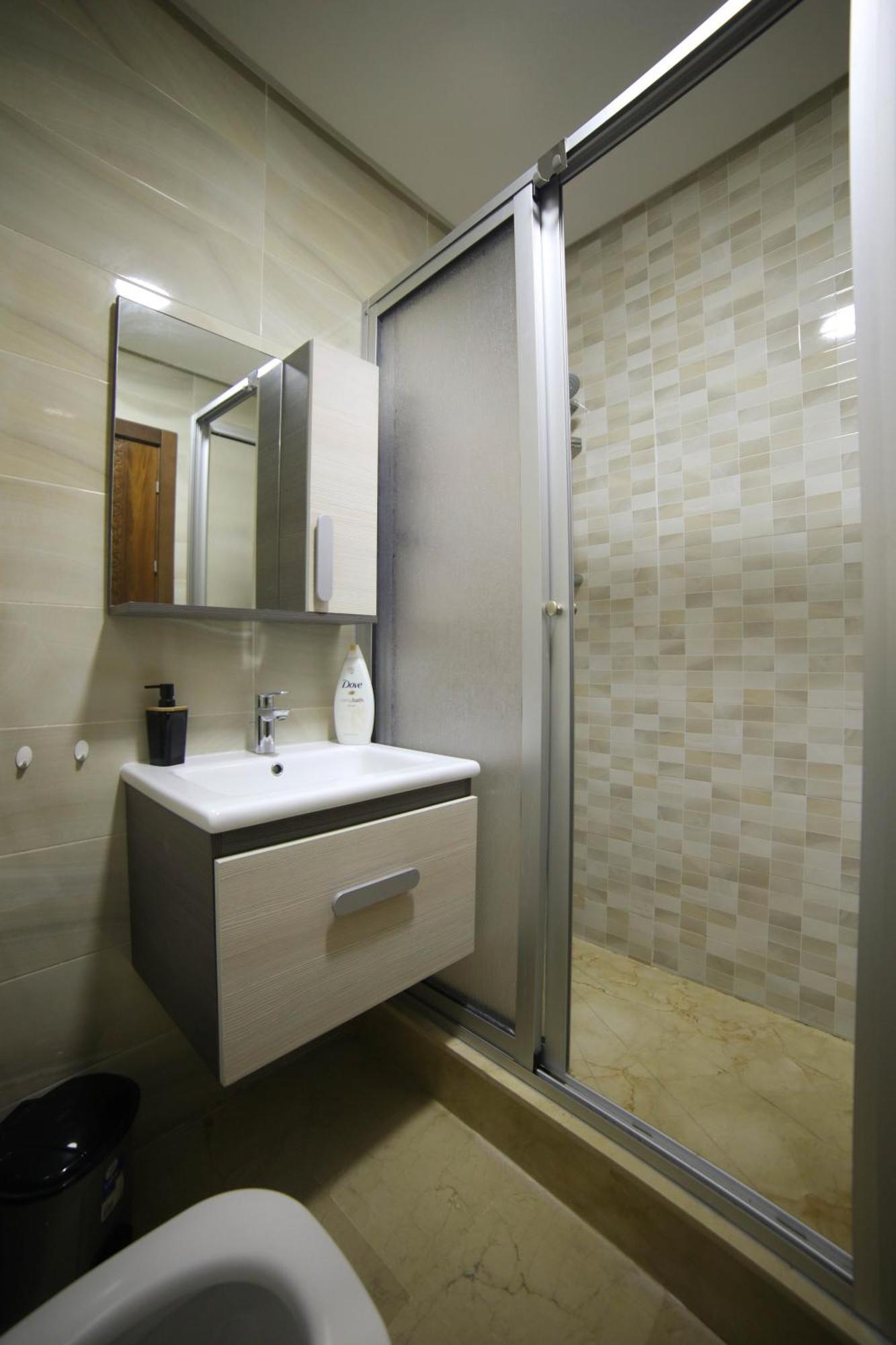 Apartment 200m Met Airco Voor 6 Personen Nabij Marina Bay