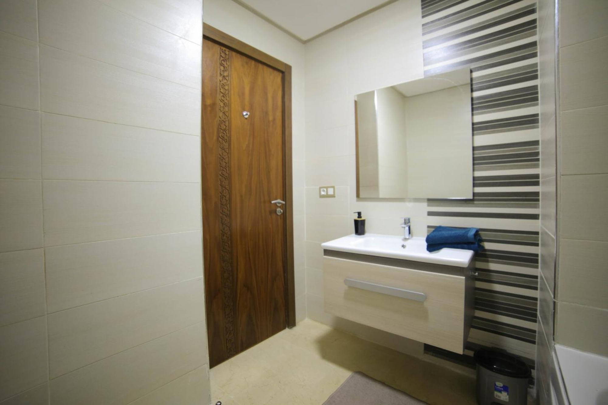 200m Met Airco Voor 6 Personen Nabij Marina Bay Apartment