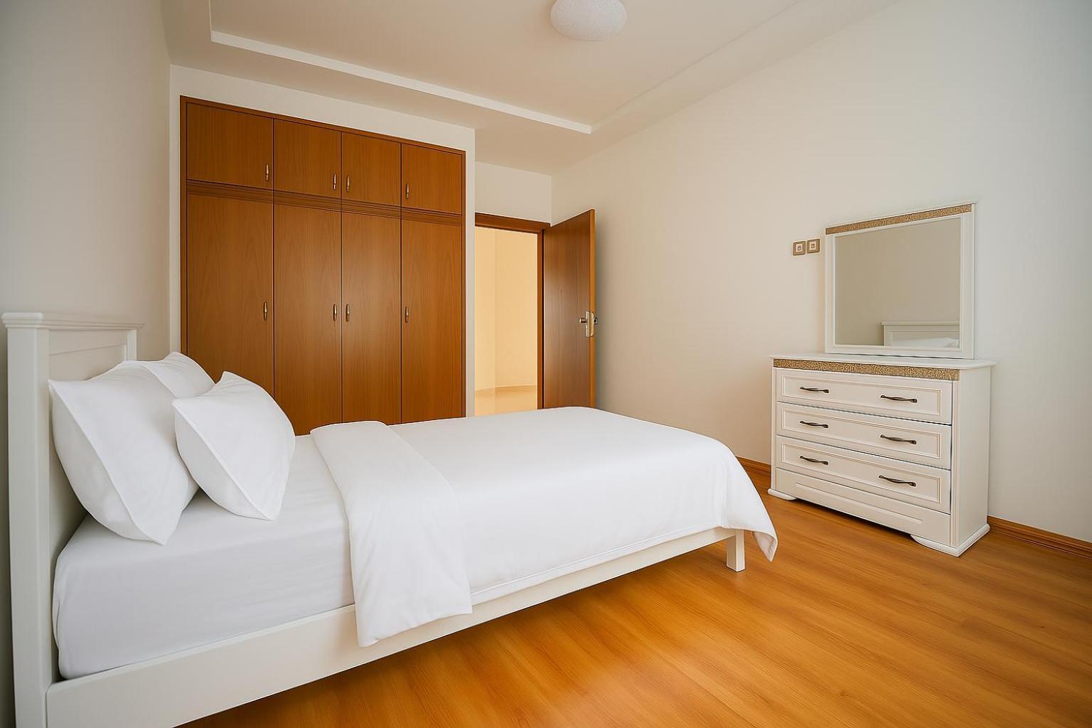 200m Met Airco Voor 6 Personen Nabij Marina Bay Apartment